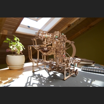 Marble Run Wciągnik Stopniowy - UGEARS